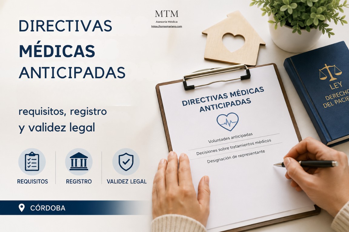 Persona escribiendo una directiva médica anticipada sobre una carpeta, junto a un libro de derechos del paciente. La imagen ilustra el proceso de elaboración, registro y validez legal de las voluntades anticipadas en Córdoba.
